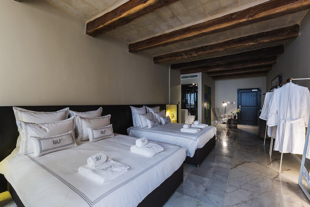 Exclusive Suite